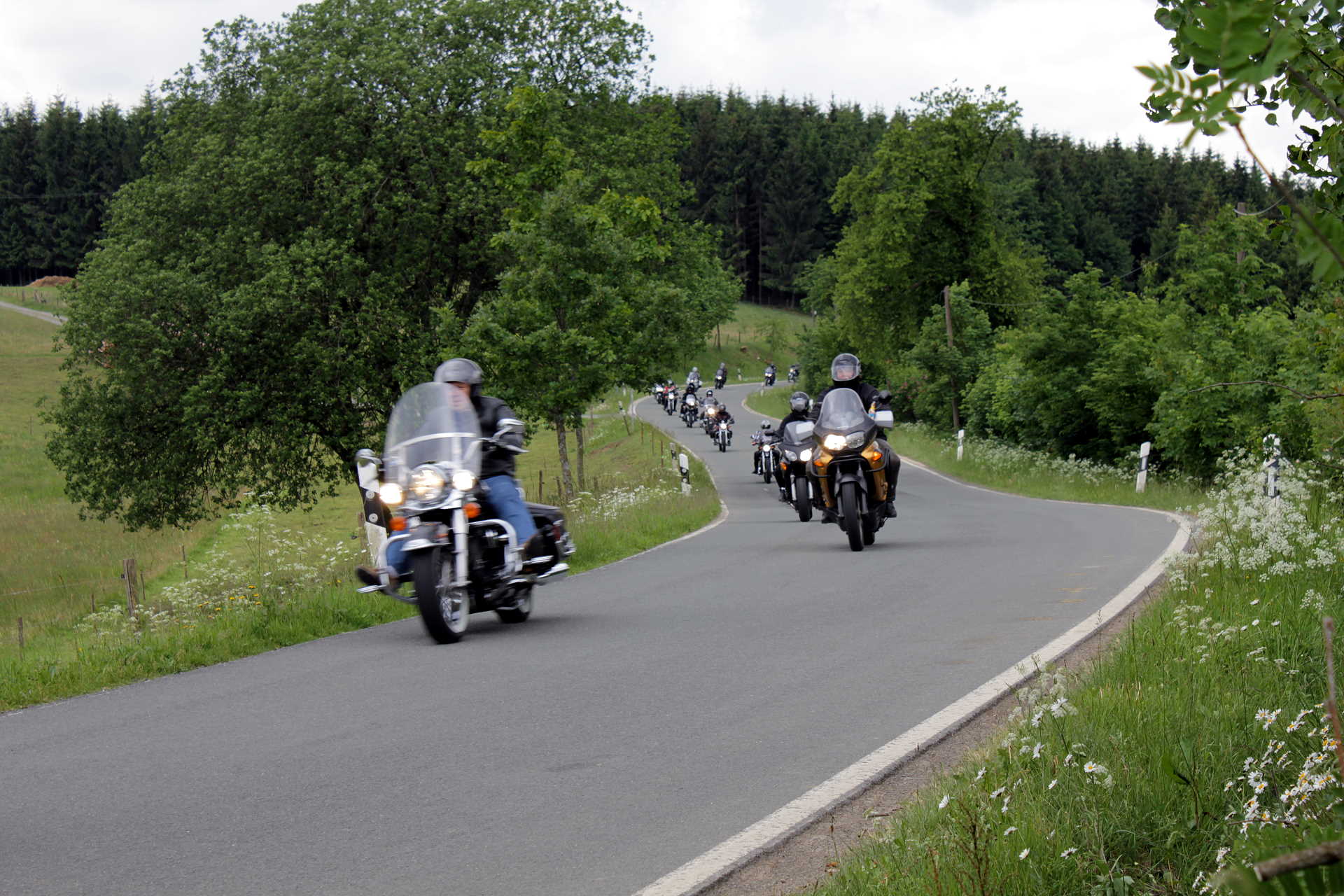Ausfahrt für einen guten Zweck - Motorradfreunde Kreispolizeibehörde Olpe © Peter Knippers – altais.de