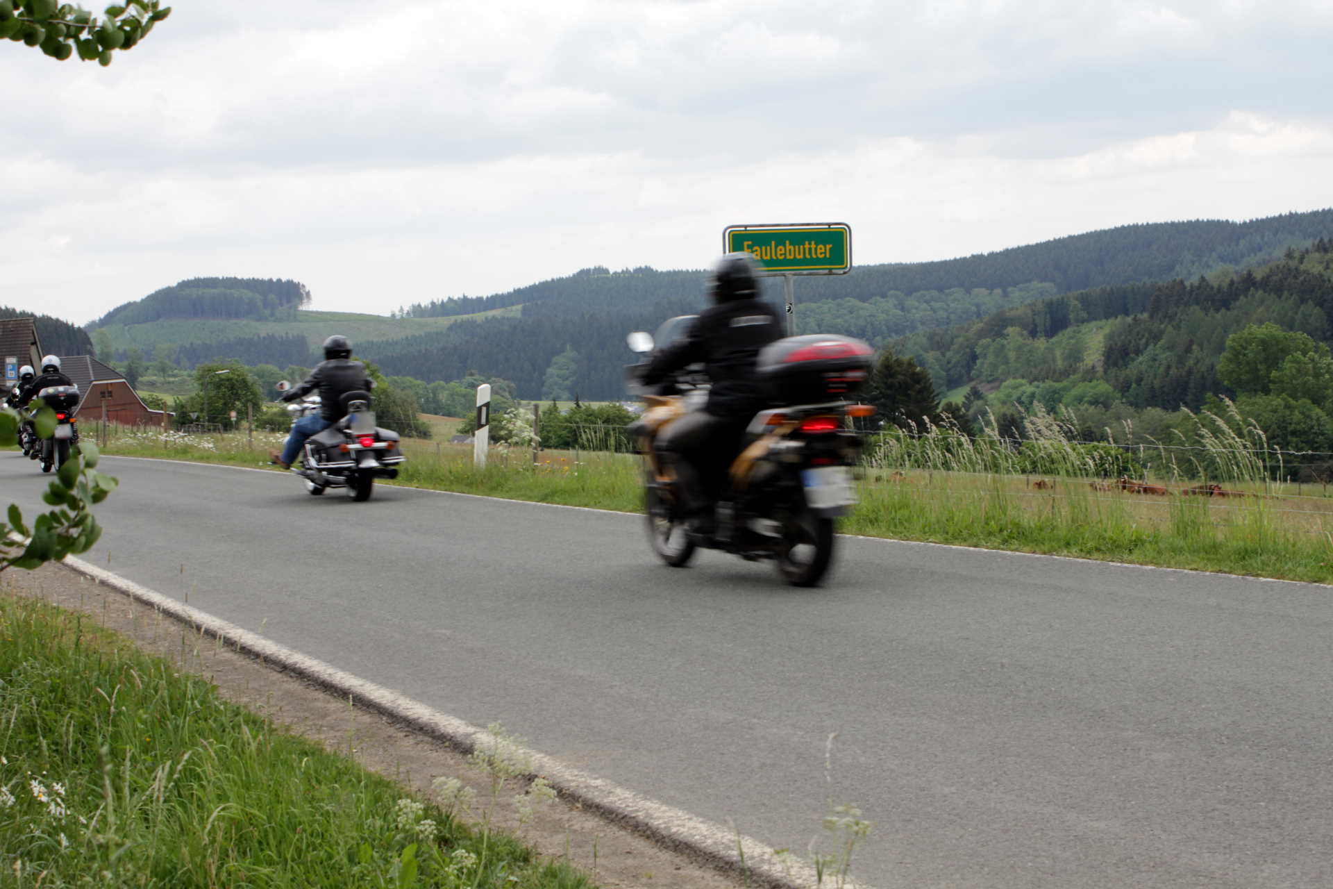 Ausfahrt für einen guten Zweck - Motorradfreunde Kreispolizeibehörde Olpe © Peter Knippers – altais.de